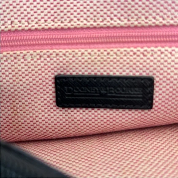 Dooney & Bourke DB Signature Black Canvas‎ & Leather Tote Satchel - Picture 7 of 12